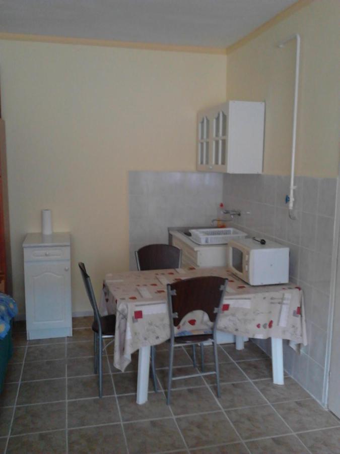 Toth Maganszallas Hajduszoboszlo Apartment Bagian luar foto